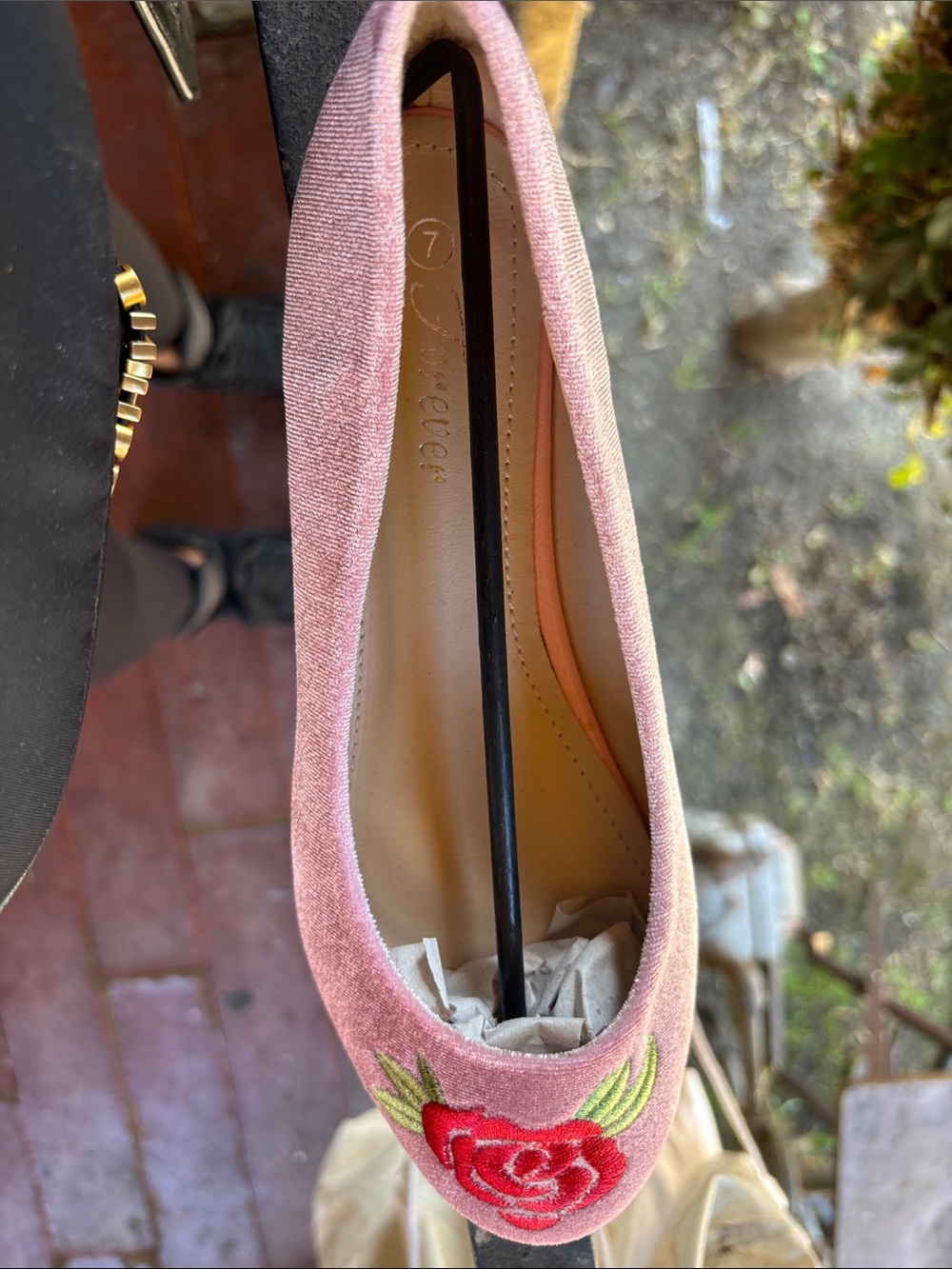 Forever 21 Pink Velvet Rose Embroidered Ballet Flat